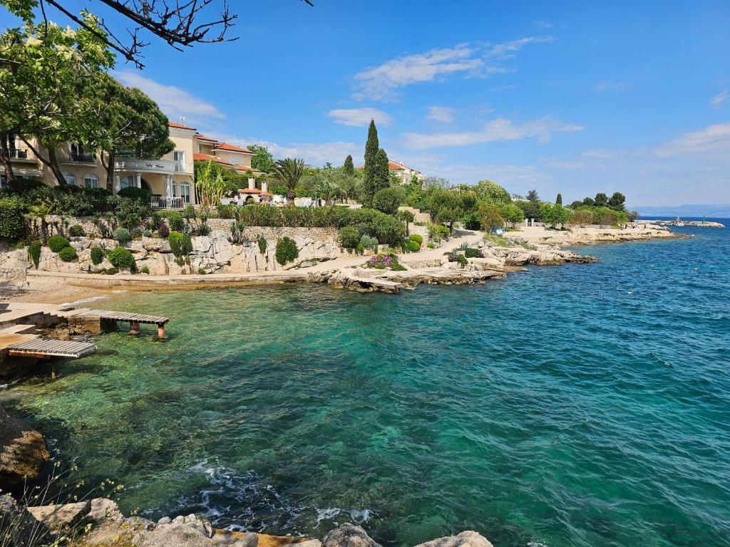 Clear Adriatic water along the Porat coast